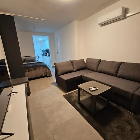 1 Minute Walking From Playa Del Cura Lägenhet Torrevieja